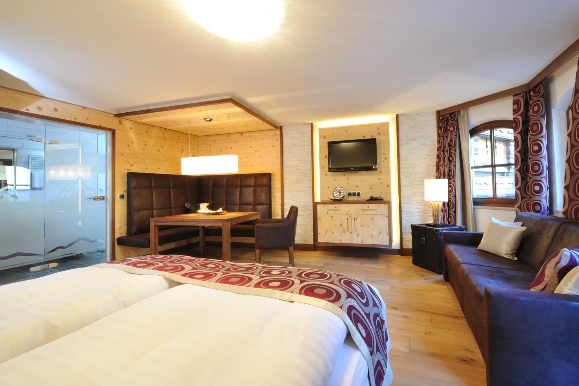 Alpinlounge Rätia Appartements Ischgl Zimmer foto