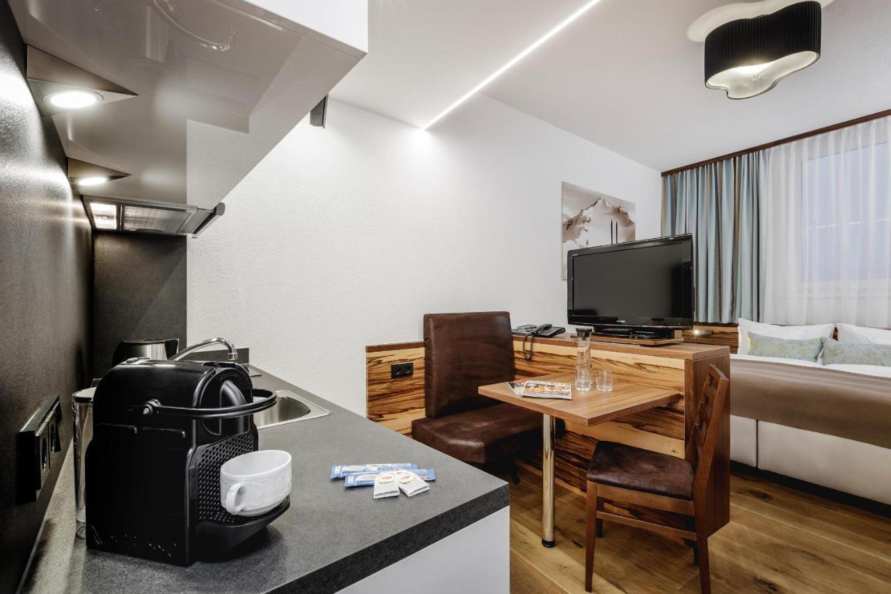 Alpinlounge Rätia Appartements Ischgl Exterior foto